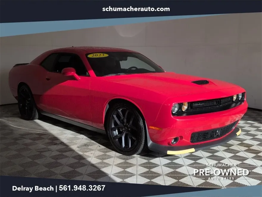 2023 Dodge Challenger GT photo 1