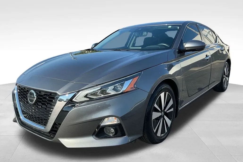 2019 Nissan Altima 2.5 SV photo 1