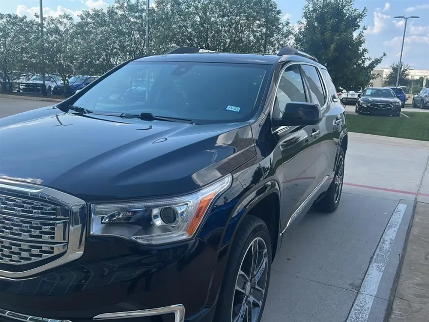 2019 Gmc Acadia Denali photo 1