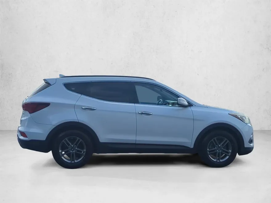 2017 Hyundai Santa Fe Sport photo 1