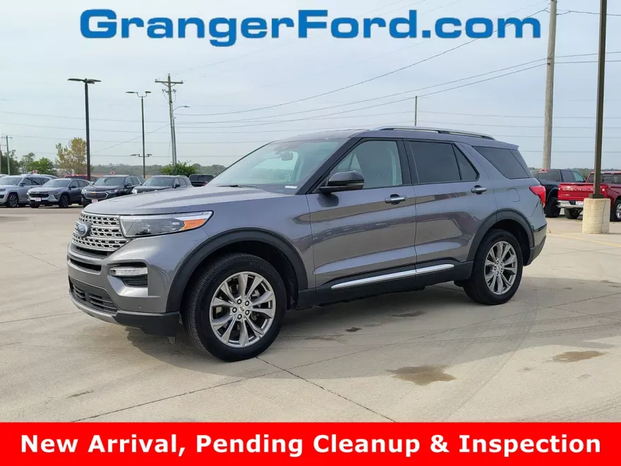 2022 Ford Explorer Limited photo 1