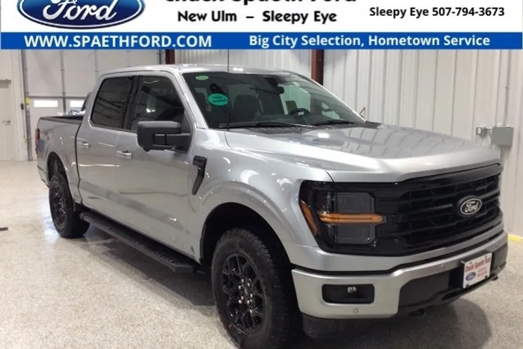 2025 Ford F-150 XLT photo 1