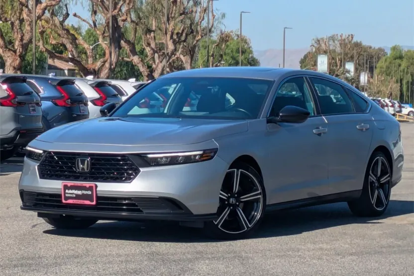 2023 Honda Accord Hybrid Sport photo 1