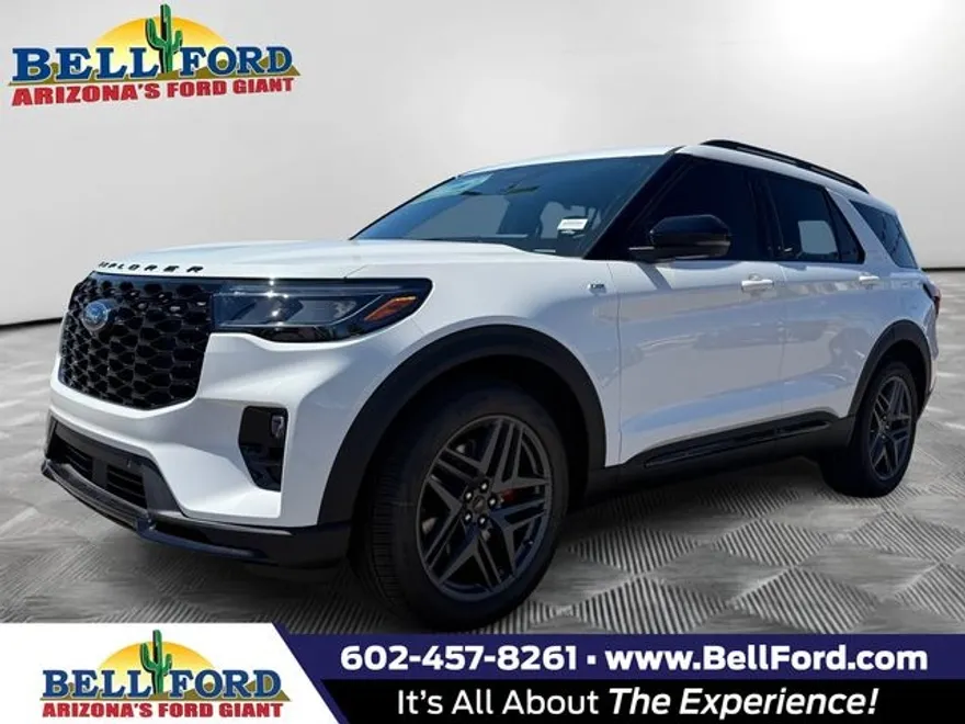 2025 Ford Explorer ST-Line photo 1