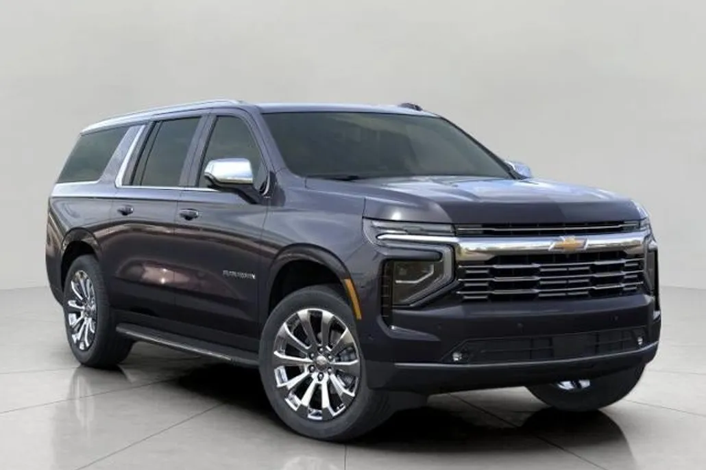 2025 Chevrolet Suburban Premier photo 1