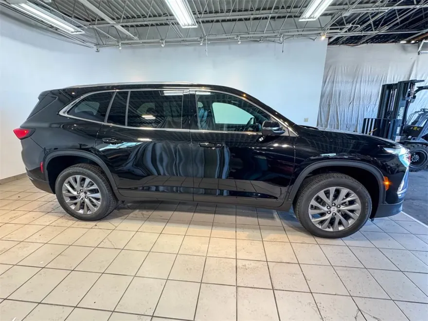 2026 Buick Enclave Preferred photo 1