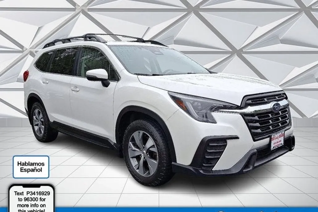 2023 Subaru Ascent Premium photo 1