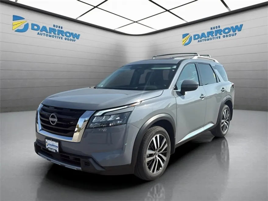 2025 Nissan Pathfinder Platinum photo 1