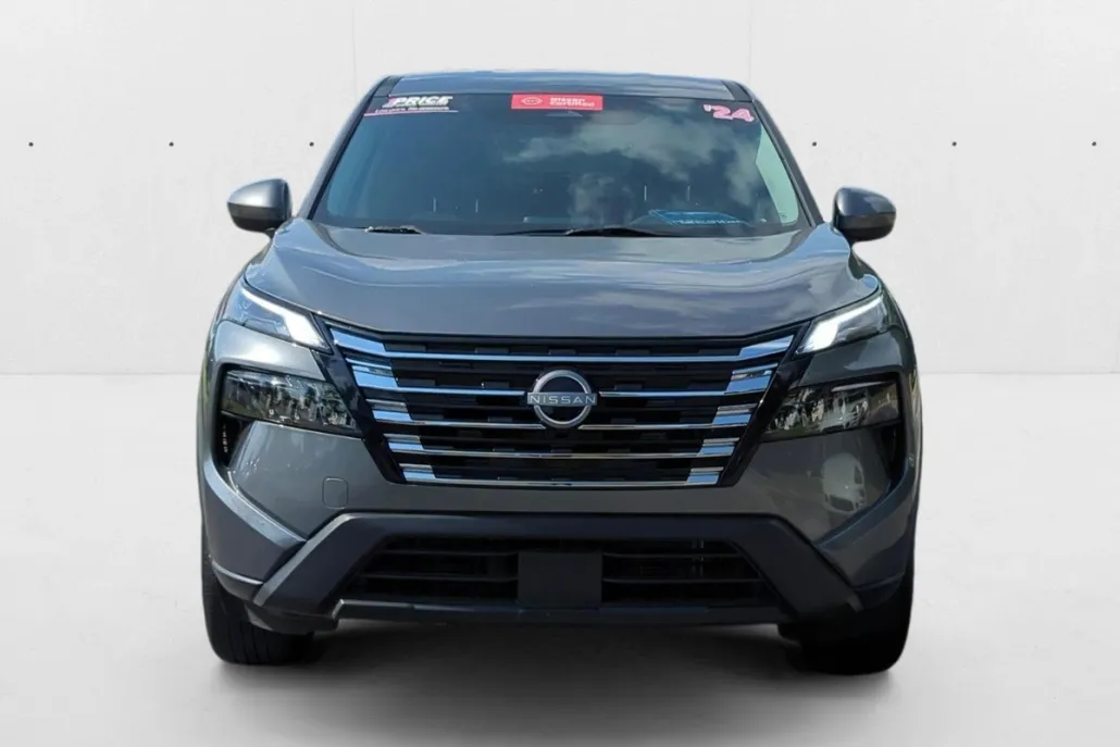 2024 Nissan Rogue AWD SV photo 1