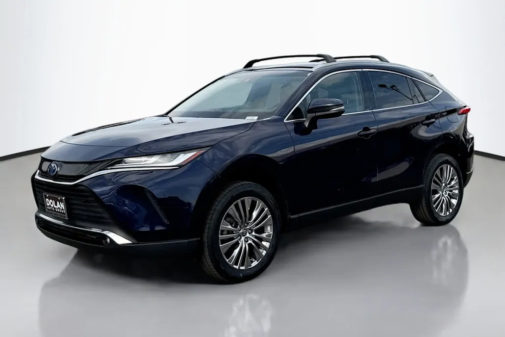 2023 Toyota Venza XLE photo 1