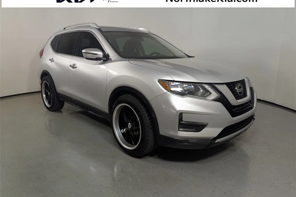 2020 Nissan Rogue S photo 1