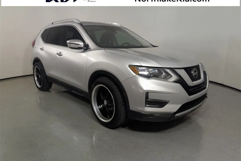 2020 Nissan Rogue S photo 1