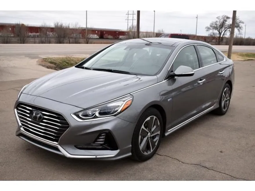 2018 Hyundai Sonata Hybrid Limited photo 1
