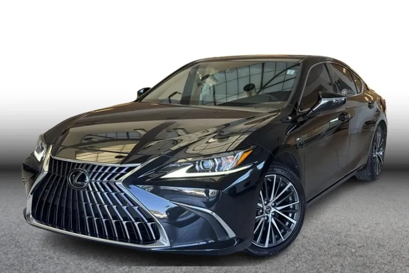 2023 Lexus ES 300h photo 1