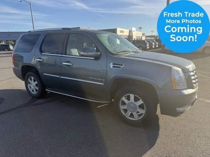 2008 Cadillac Escalade Base photo 1