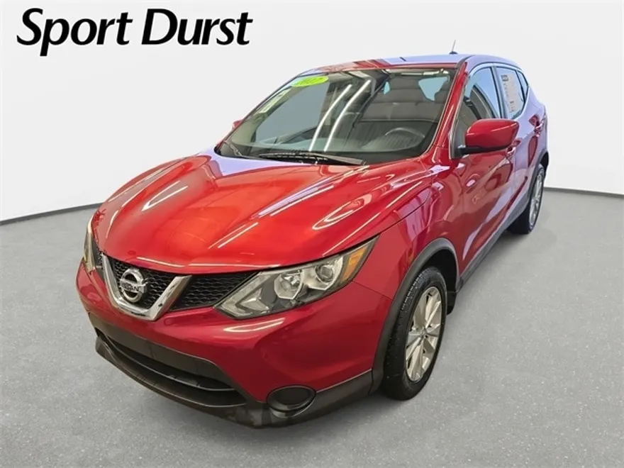 2017 Nissan Rogue Sport S photo 1