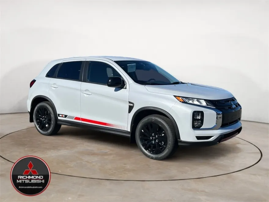 2024 Mitsubishi Outlander Sport photo 1