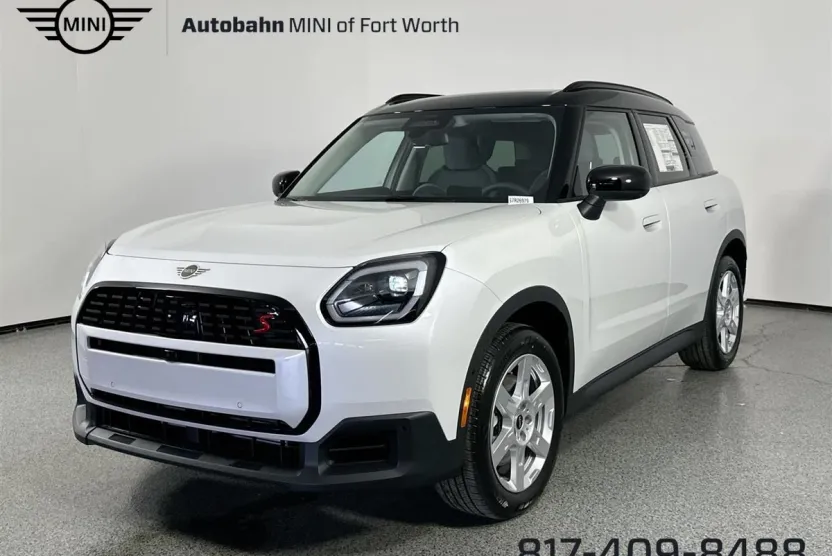2025 Mini Countryman S ALL4 photo 1