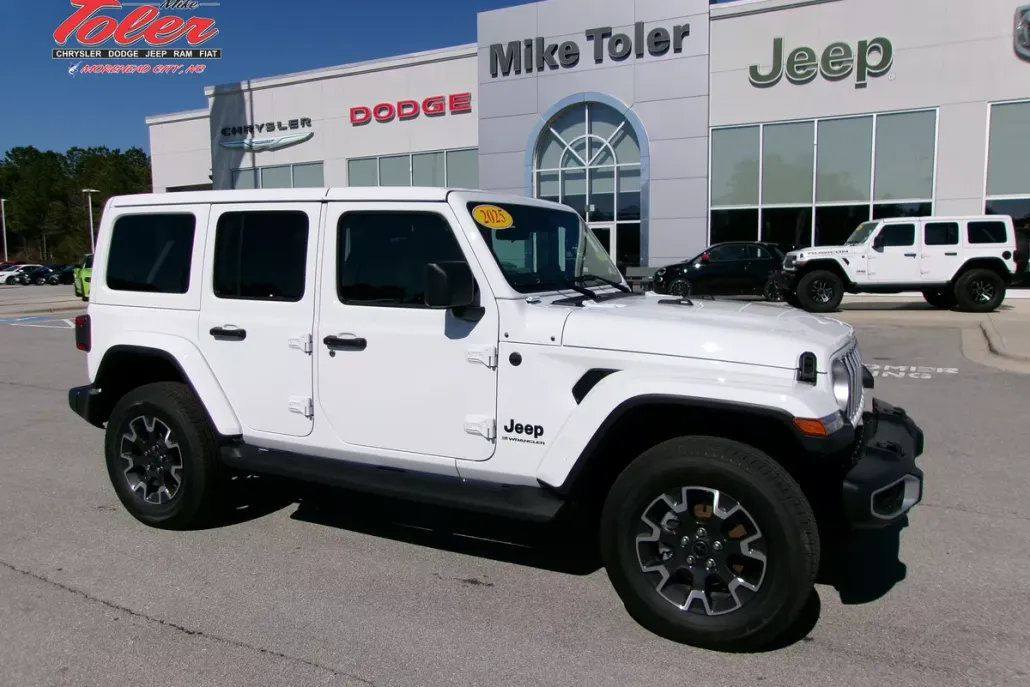 2025 Jeep Wrangler Sahara photo 1