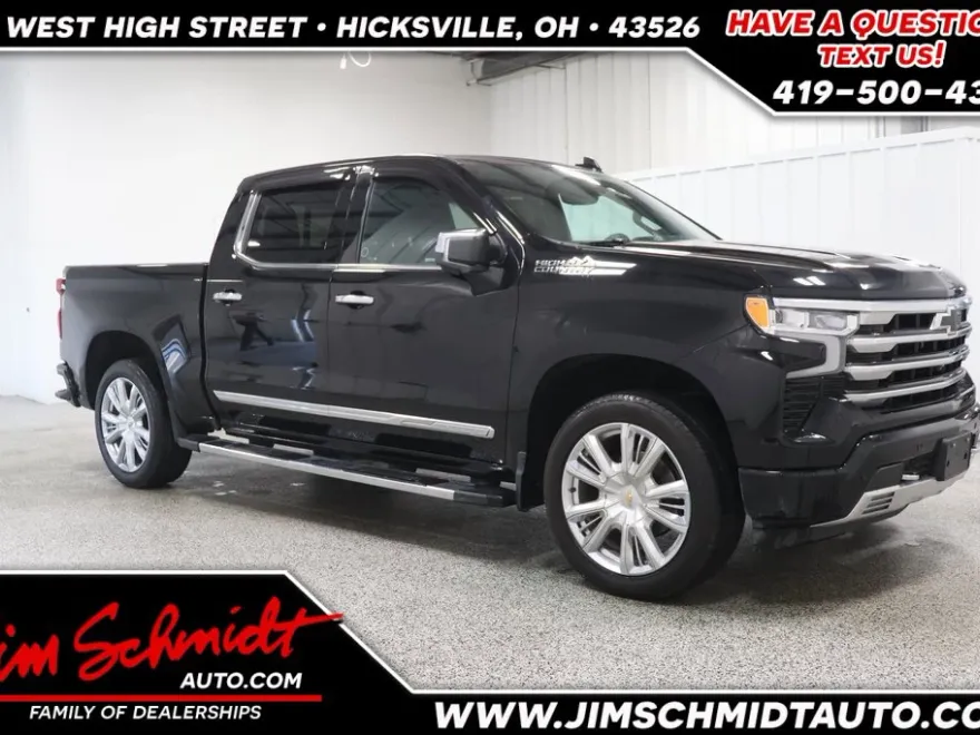 2023 Chevrolet Silverado 1500 High Country photo 1