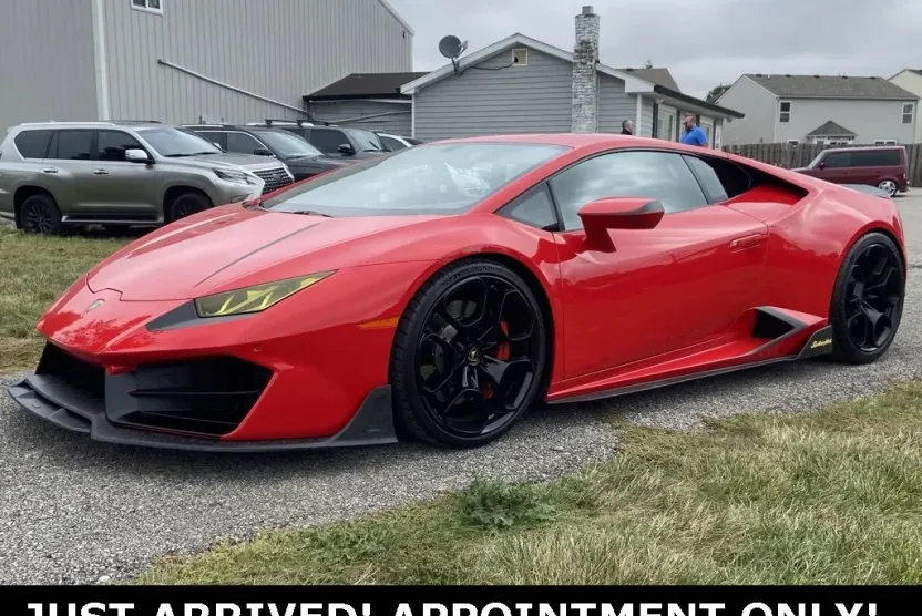 2017 Lamborghini Huracan Coupe photo 1