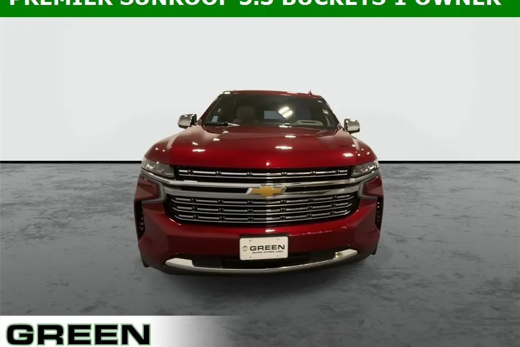 2023 Chevrolet Suburban Premier photo 1