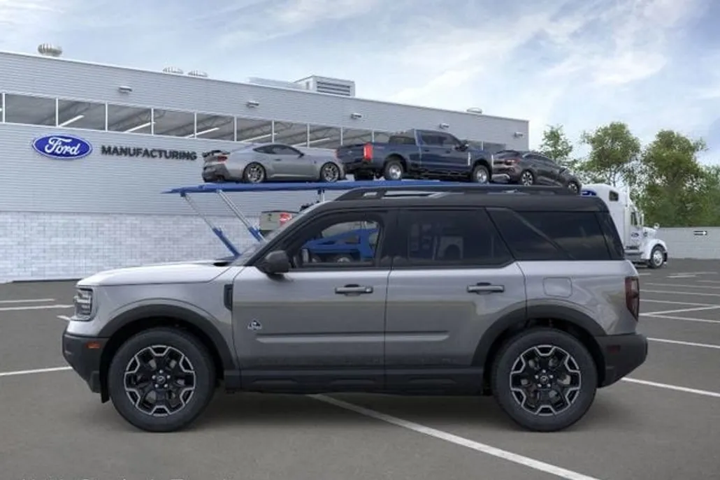 2025 Ford Bronco Sport Outer Banks photo 1
