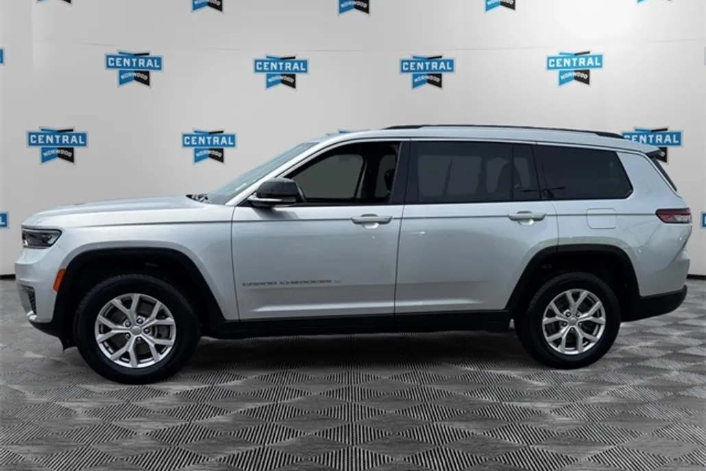 2022 Jeep Grand Cherokee Limited photo 1