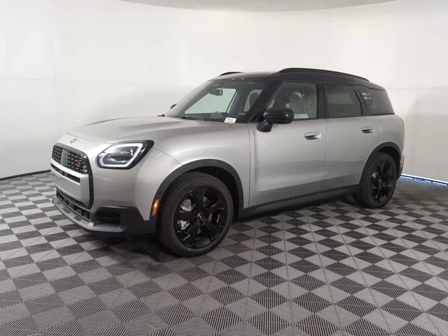 2026 Mini Countryman Iconic S ALL4 photo 1