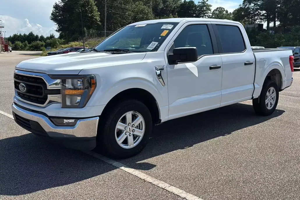 2023 Ford F-150 XLT photo 1
