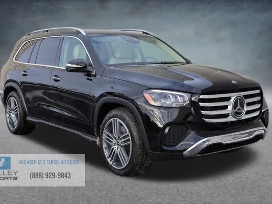 2025 Mercedes Benz GLS 450 4MATIC photo 1