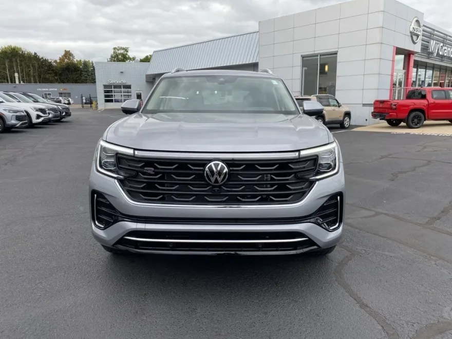 2026 Volkswagen Atlas SEL Premium R-Line photo 1