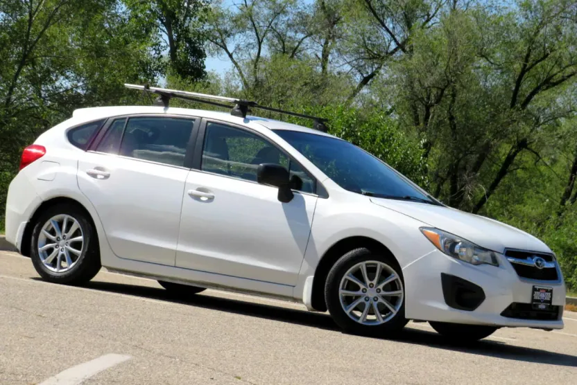 2012 Subaru Impreza Premium photo 1