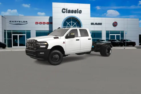 2025 Ram 3500 Tradesman photo 2