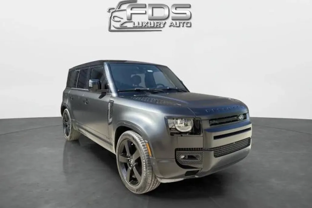 2025 Land Rover Defender 110 V8 photo 1