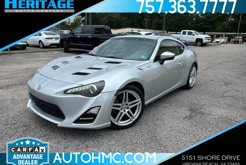 2013 Scion FR-S photo 1