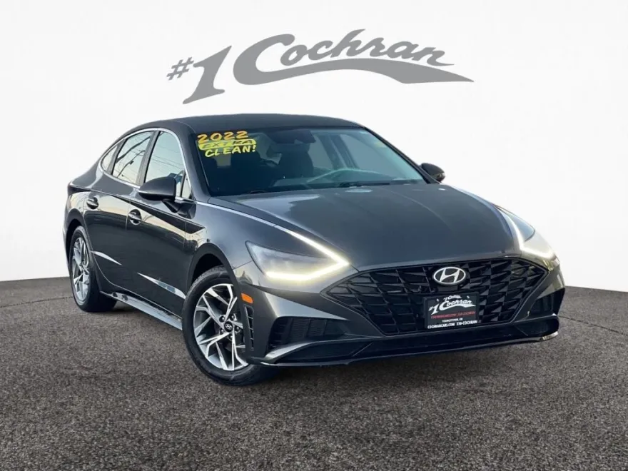 2022 Hyundai Sonata SEL photo 1