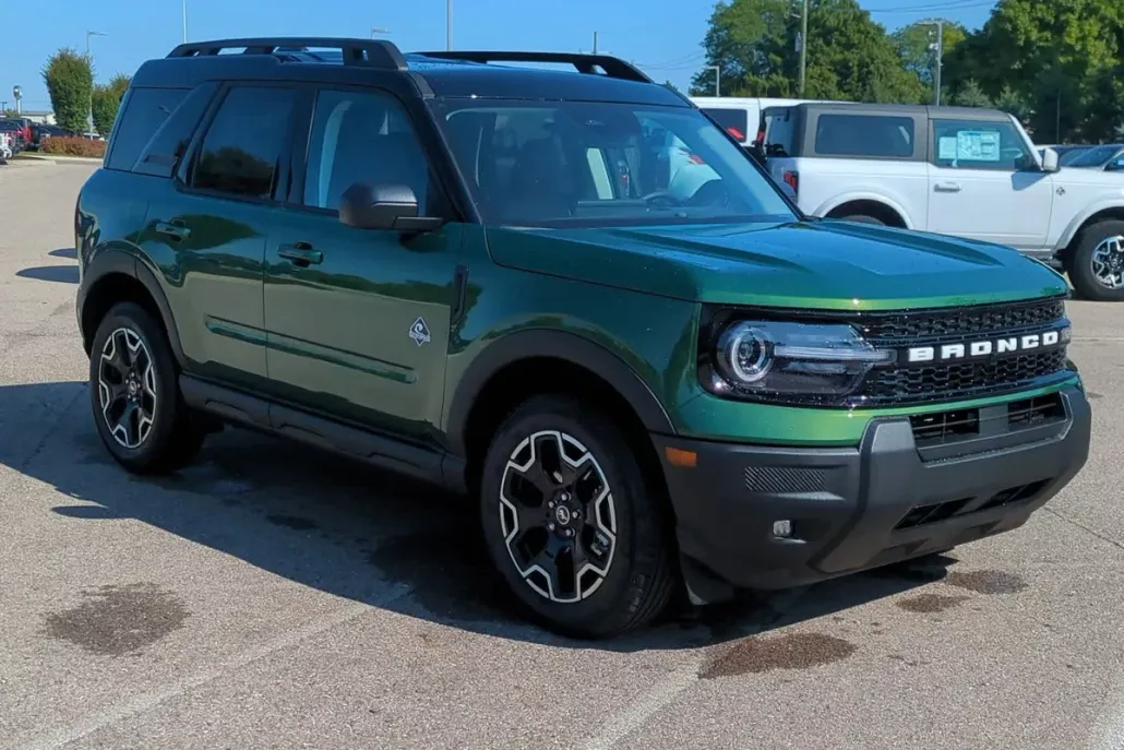 2025 Ford Bronco Sport Outer Banks photo 1