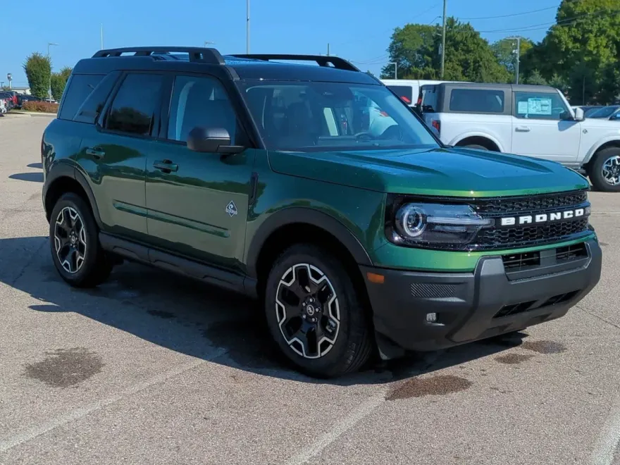 2025 Ford Bronco Sport Outer Banks photo 1