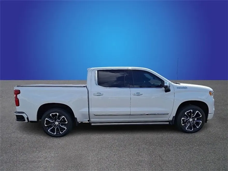 2024 Chevrolet Silverado 1500 High Country photo 1