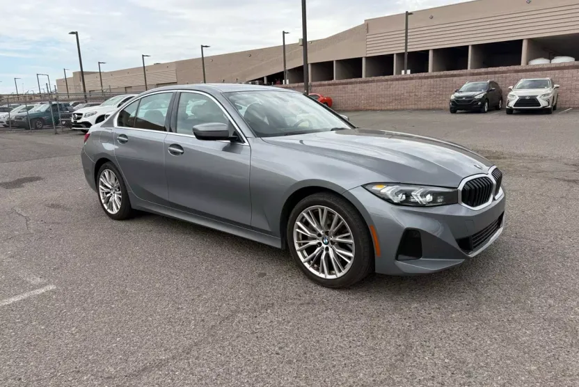 2024 Bmw 330i photo 1