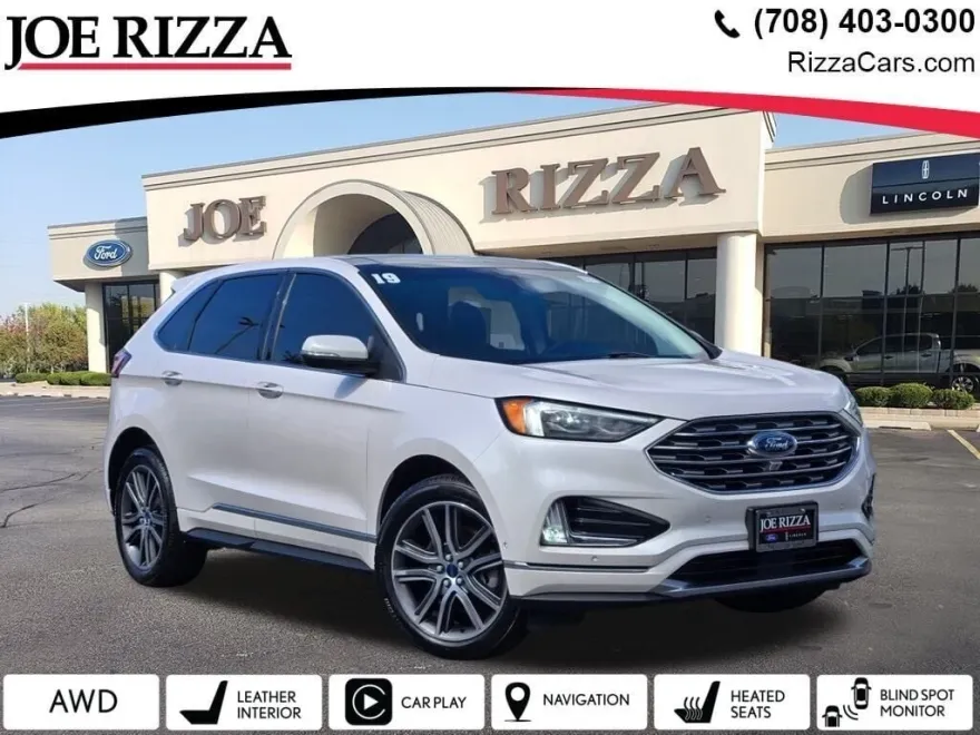 2019 Ford Edge Titanium photo 1