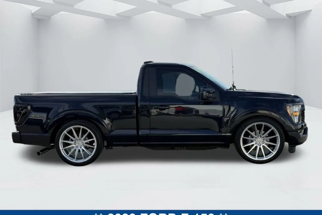 2023 Ford F-150 XL photo 1