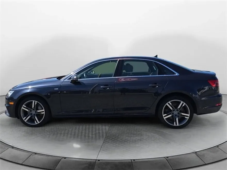 2017 Audi A4 Quattro Premium Plus photo 1