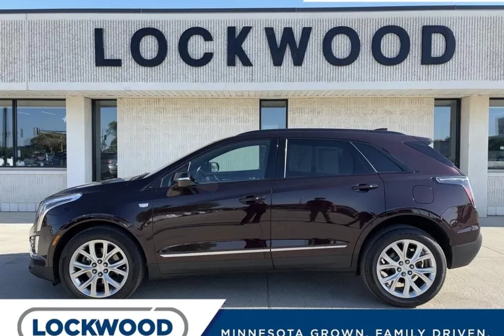 2020 Cadillac XT5 Sport photo 1