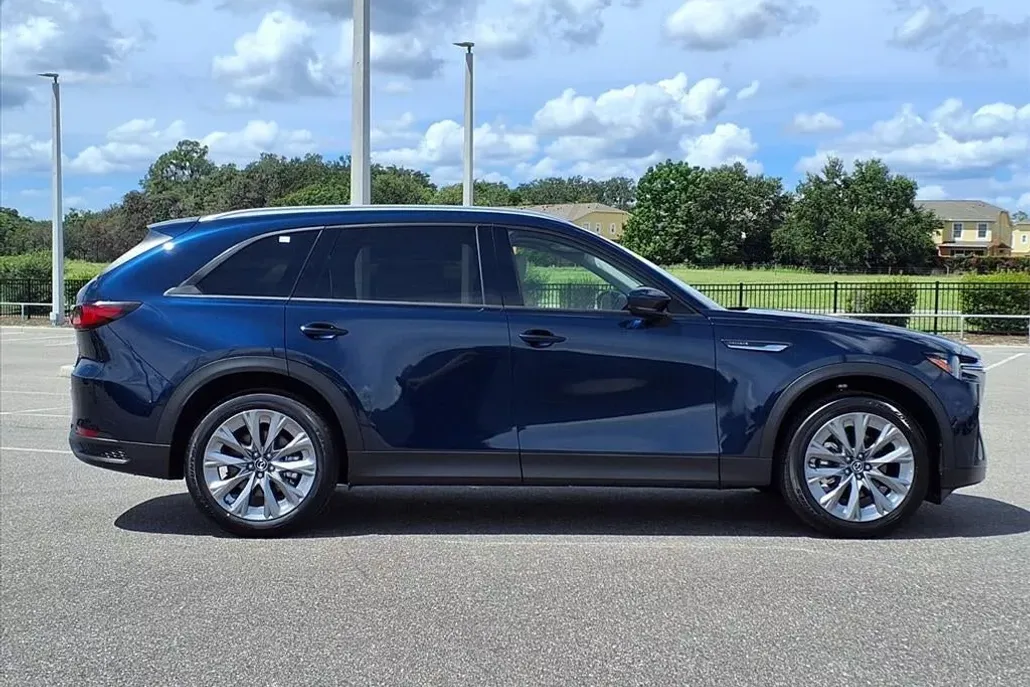 2026 Mazda CX-90 3.3 Turbo Preferred photo 1