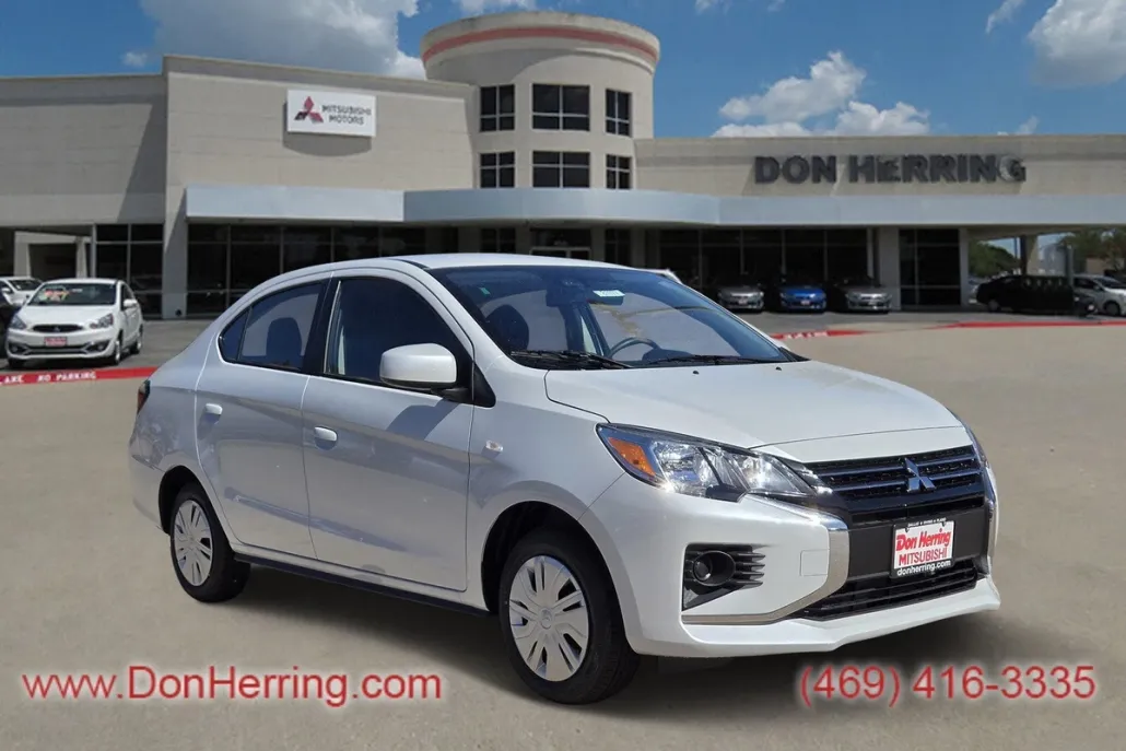 2024 Mitsubishi Mirage G4 ES photo 1