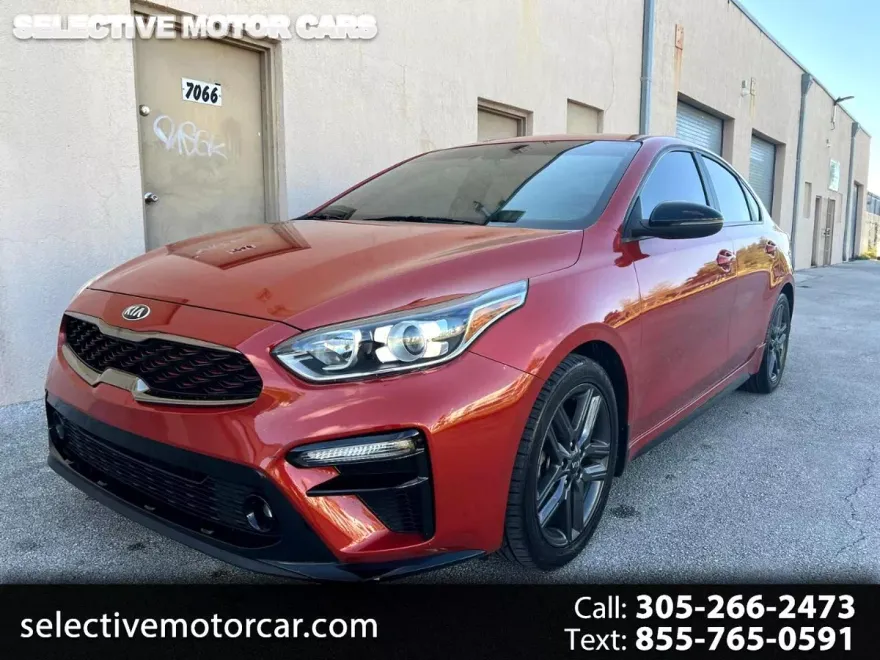 2021 Kia Forte GT-Line photo 1