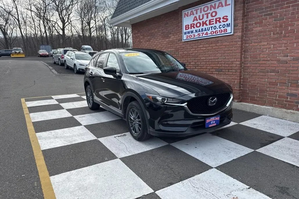 2019 Mazda CX-5 Touring photo 1