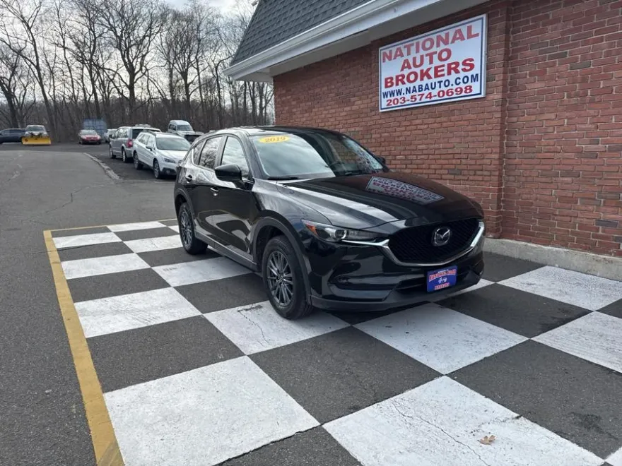 2019 Mazda CX-5 Touring photo 1